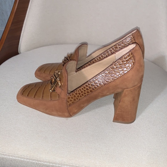 New Dillards Gibson Latimer loafer heels 6 cognac tan suede - Picture 3 of 5